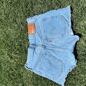 light blue levi 501 jean shorts size 25. worn few times. good condition